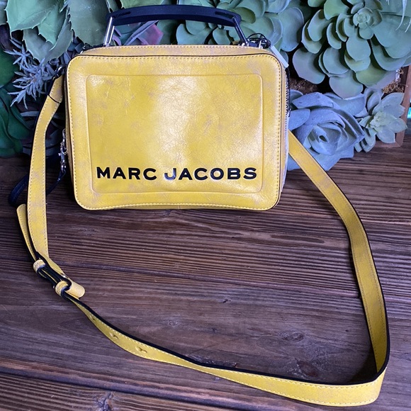 Marc Jacobs Yellow Textured Leather Square Handled Two Compartment Shoulder Bag - Picture 7 of 17